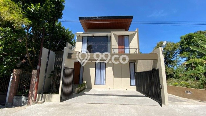 Bisa KPR! Rumah Asri area Maguwoharjo, LT 104m2m² LB 115m2m² Bisa KPR! Rumah Asri area Maguwoharjo, LT 104m2m² LB 115m2m²