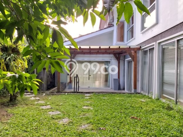 Rumah Eksklusif Dijual LT 1059m2 di Ngaglik, Sleman Rumah Eksklusif Dijual LT 1059m2 di Ngaglik, Sleman