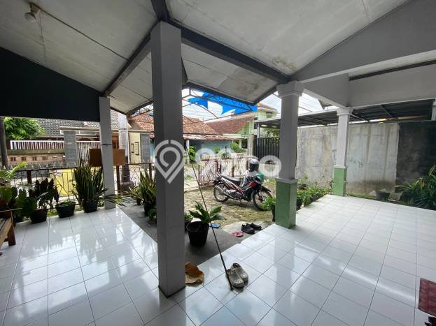 DIJUAL CEPAT! Rumah Nyaman di Banguntapan, Bantul, Luas 240m2m² LB 150m2m² BISA KPR! DIJUAL CEPAT! Rumah Nyaman di Banguntapan, Bantul, Luas 240m2m² LB 150m2m² BISA KPR!