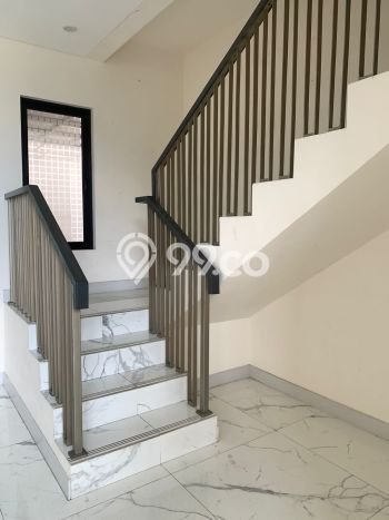 Rumah Elit Modern Siap Huni di Jakarta Garden City Jakarta Timur Rumah Elit Modern Siap Huni di Jakarta Garden City Jakarta Timur