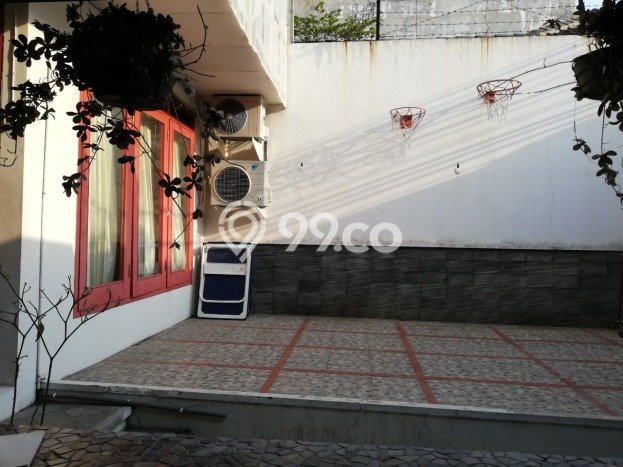 Hunian Cantik Modern Lb 250m2 di Semarang Barat, Semarang Hunian Cantik Modern Lb 250m2 di Semarang Barat, Semarang