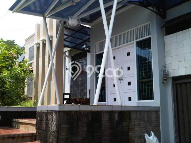Rumah Modern 12 KT di papandayan Semarang Rumah Modern 12 KT di papandayan Semarang