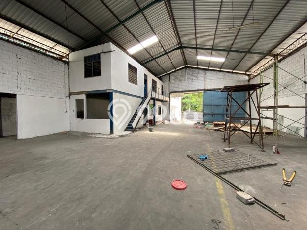 SEWA TERJANGKAU! Gudang Kawasan Ngaliyan, Luas 2322m2m², Area Komersial SEWA TERJANGKAU! Gudang Kawasan Ngaliyan, Luas 2322m2m², Area Komersial