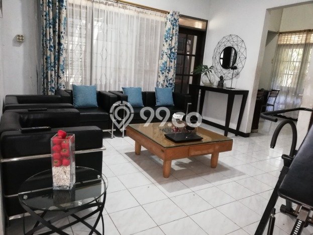 Hunian Cantik Modern Lb 250m2 di Semarang Barat, Semarang Hunian Cantik Modern Lb 250m2 di Semarang Barat, Semarang