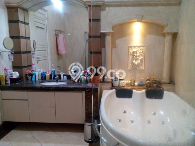 Hunian Elit LB 580m2 Siap Pakai Desain Elegan di Kalideres, Jakarta Barat Hunian Elit LB 580m2 Siap Pakai Desain Elegan di Kalideres, Jakarta Barat