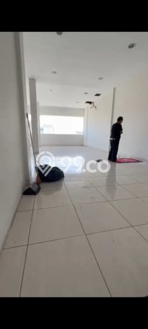 Ruko Disewa di Jakarta Barat dengan LB 407m2 Area Komersial Ramai Ruko Disewa di Jakarta Barat dengan LB 407m2 Area Komersial Ramai