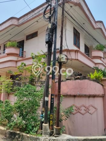 Rumah Elit Modern Siap Huni di Pluit Jakarta Utara Rumah Elit Modern Siap Huni di Pluit Jakarta Utara