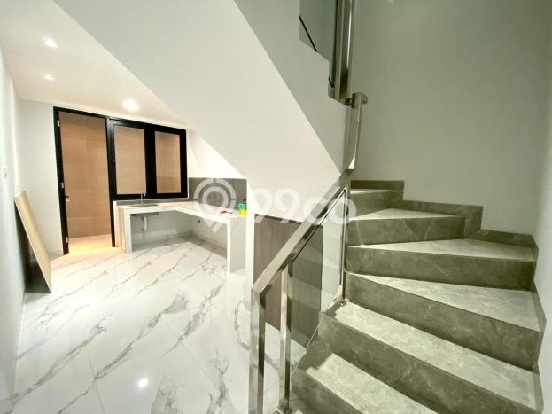 Rumah Elit Modern Siap Huni di Sunter Jakarta Utara Rumah Elit Modern Siap Huni di Sunter Jakarta Utara