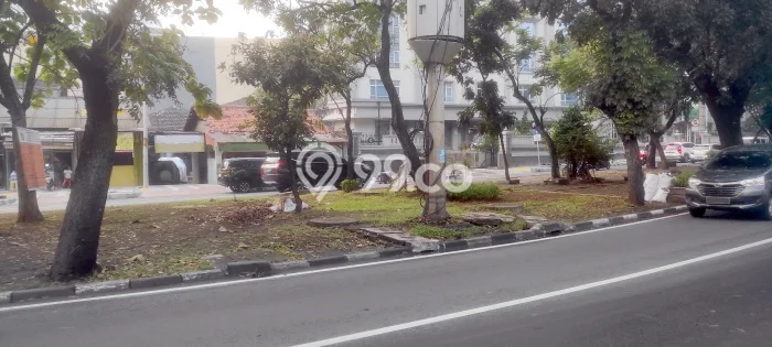 LOKASI BISNIS! Ruko For Rent Kawasan Kebon Jeruk, Luas 300m², Jalan Strategis, Siap Operasional LOKASI BISNIS! Ruko For Rent Kawasan Kebon Jeruk, Luas 300m², Jalan Strategis, Siap Operasional