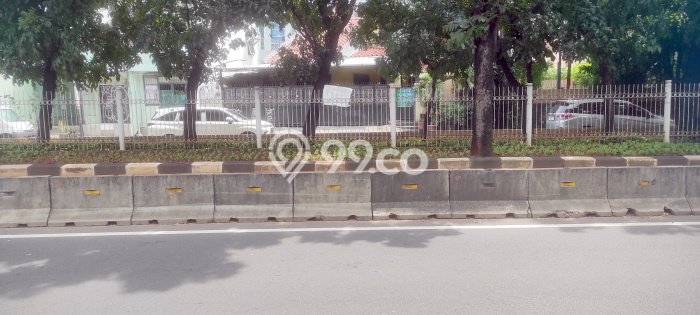 Gudang untuk disewa di Kebon Jeruk punya LT 400m2 & LB 300m2 harga sewa kompetitif Gudang untuk disewa di Kebon Jeruk punya LT 400m2 & LB 300m2 harga sewa kompetitif