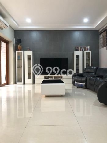 Dijual Rumah Mewah 2 Lantai di Daan Mogot nego lokasi strategis Dijual Rumah Mewah 2 Lantai di Daan Mogot nego lokasi strategis