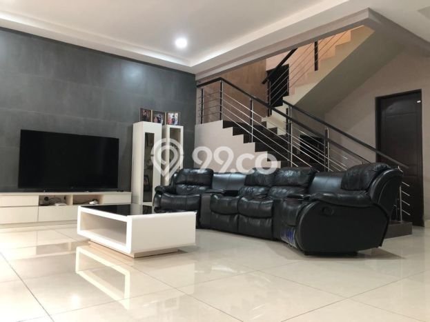 Dijual Rumah Mewah 2 Lantai di Daan Mogot nego lokasi strategis Dijual Rumah Mewah 2 Lantai di Daan Mogot nego lokasi strategis