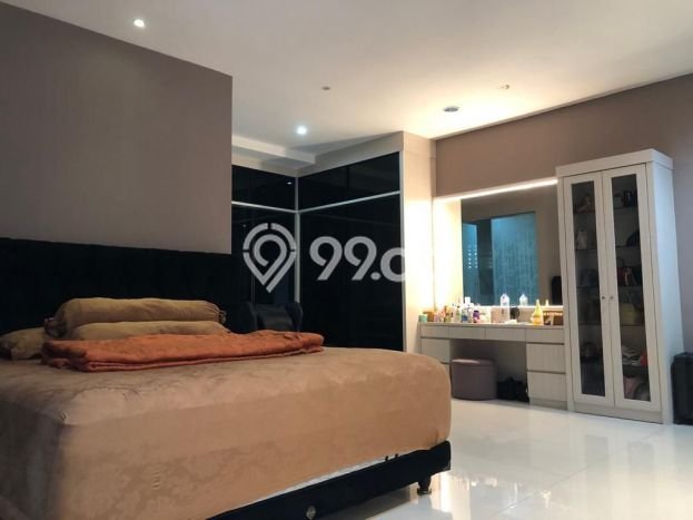 Dijual Rumah Mewah 2 Lantai di Daan Mogot nego lokasi strategis Dijual Rumah Mewah 2 Lantai di Daan Mogot nego lokasi strategis