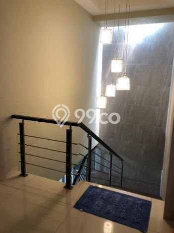 Dijual Rumah Mewah 2 Lantai di Daan Mogot nego lokasi strategis Dijual Rumah Mewah 2 Lantai di Daan Mogot nego lokasi strategis