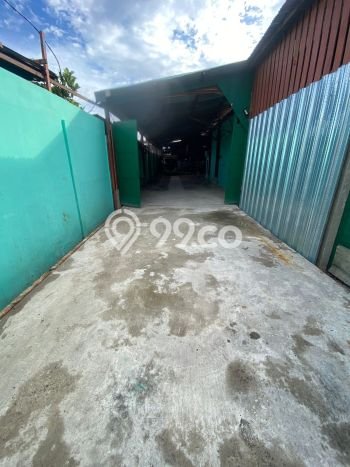 LOKASI PREMIUM! Gudang Kawasan Kalideres, Luas 1200m², Jalan Utama, Kawasan Komersial LOKASI PREMIUM! Gudang Kawasan Kalideres, Luas 1200m², Jalan Utama, Kawasan Komersial