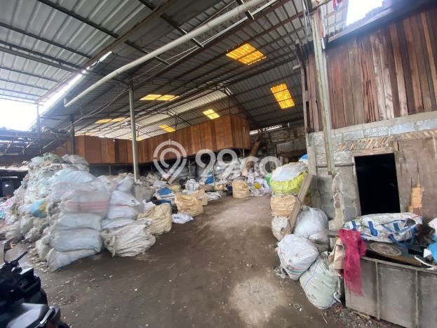 LOKASI PREMIUM! Gudang Kawasan Kalideres, Luas 1200m², Jalan Utama, Kawasan Komersial LOKASI PREMIUM! Gudang Kawasan Kalideres, Luas 1200m², Jalan Utama, Kawasan Komersial