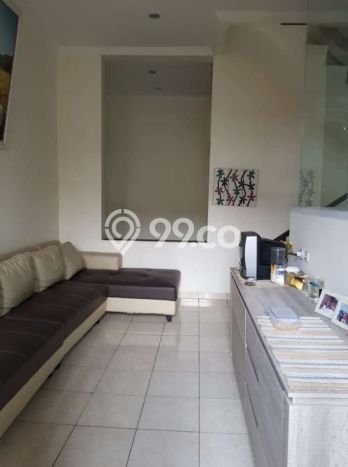 Dijual rumah 2,5 lantai sudah renov di Daan Mogot arcadia,nego Dijual rumah 2,5 lantai sudah renov di Daan Mogot arcadia,nego