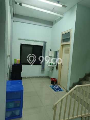Ruko Dijual di Jakarta Barat LT 95m2 & LB 285m2 Lokasi Terbaik! Ruko Dijual di Jakarta Barat LT 95m2 & LB 285m2 Lokasi Terbaik!