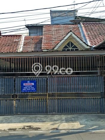 Dijual rumah 3 lantai di boulevard citra garden 3,sudah renovasi Dijual rumah 3 lantai di boulevard citra garden 3,sudah renovasi