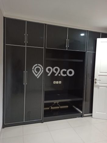 Dijual rumah 3 lantai di boulevard citra garden 3,sudah renovasi Dijual rumah 3 lantai di boulevard citra garden 3,sudah renovasi