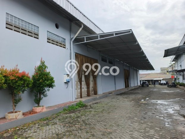 Unit Gudang disewakan di Karawaci Tangerang dengan LT 1334m2 / LB 1242m2 Unit Gudang disewakan di Karawaci Tangerang dengan LT 1334m2 / LB 1242m2