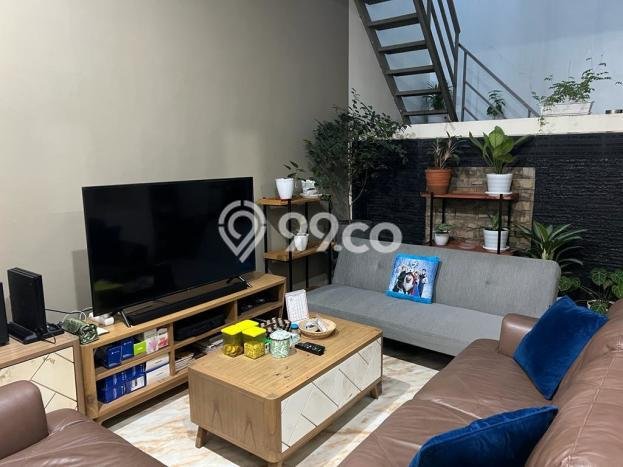 Rumah Luxury Modern Siap Huni di Joglo Jakarta Barat Rumah Luxury Modern Siap Huni di Joglo Jakarta Barat