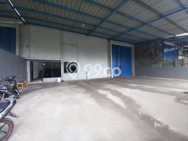 SEWA TERBAIK! Gudang di Sepatan Timur, Luas 500m², Kawasan Berkembang, Ready Untuk Digunakan SEWA TERBAIK! Gudang di Sepatan Timur, Luas 500m², Kawasan Berkembang, Ready Untuk Digunakan