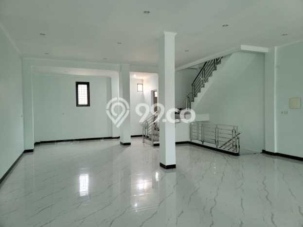 Ruko Disewa di Tangerang dengan LB 400m2 Area Komersial Ramai Ruko Disewa di Tangerang dengan LB 400m2 Area Komersial Ramai