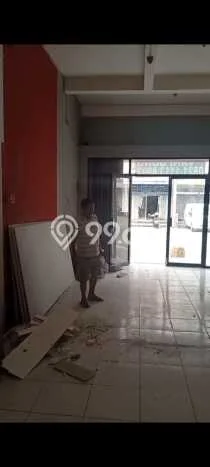Ruko Disewa di Tangerang dengan LB 88m2 Area Komersial Ramai Ruko Disewa di Tangerang dengan LB 88m2 Area Komersial Ramai