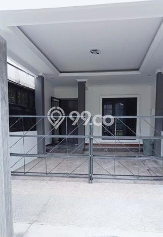 For Sale Hunian Rumah Terawat 5 Kamar di Joglo, Jakarta Barat For Sale Hunian Rumah Terawat 5 Kamar di Joglo, Jakarta Barat