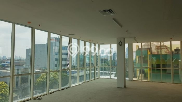 Kantor Dijual di Jakarta Selatan LT 410m2 & LB 1787m2 Lokasi Terbaik! Kantor Dijual di Jakarta Selatan LT 410m2 & LB 1787m2 Lokasi Terbaik!