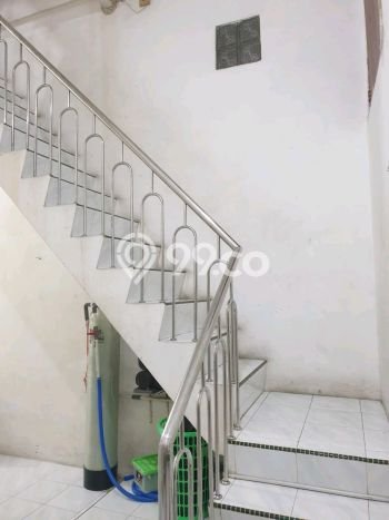 Rumah Luas Asri 4 KT Siap Pakai di Teluk Gong Jakarta Utara Rumah Luas Asri 4 KT Siap Pakai di Teluk Gong Jakarta Utara