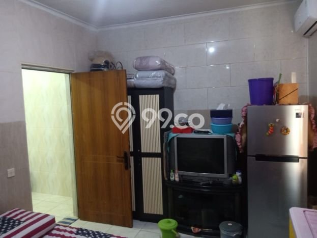 SPECIAL PRICE! Rumah area Taman Surya, 2 KM, Dekat Fasilitas Umum, LT 72m² Bangunan 144m² SPECIAL PRICE! Rumah area Taman Surya, 2 KM, Dekat Fasilitas Umum, LT 72m² Bangunan 144m²