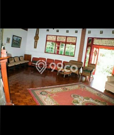 Rumah LT 1680m² di Pinggir Kota Cisarua, Bogor - Lokasi Premium Rumah LT 1680m² di Pinggir Kota Cisarua, Bogor - Lokasi Premium