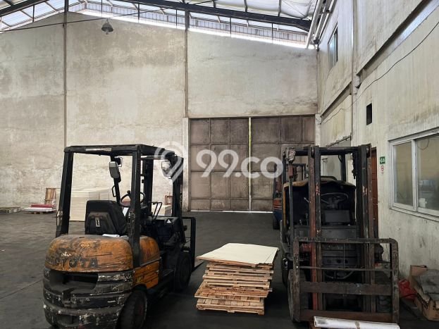 Area Ramai! Pabrik Dijual di Curug untuk Bisnis Luas Bangunan 3000m2 Area Ramai! Pabrik Dijual di Curug untuk Bisnis Luas Bangunan 3000m2
