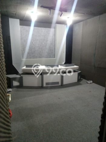 Ruko Kawasan Bisnis di Taman Surya, Luas 216m², Siap Operasi Ruko Kawasan Bisnis di Taman Surya, Luas 216m², Siap Operasi