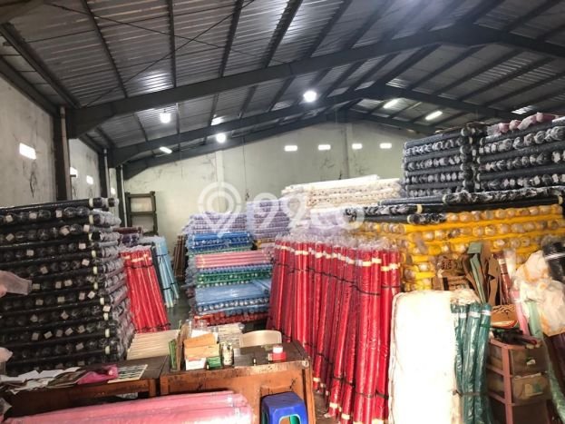 LOKASI TERBAIK! Gudang Kawasan Kembangan, Luas 1600m², Lokasi Berkembang LOKASI TERBAIK! Gudang Kawasan Kembangan, Luas 1600m², Lokasi Berkembang