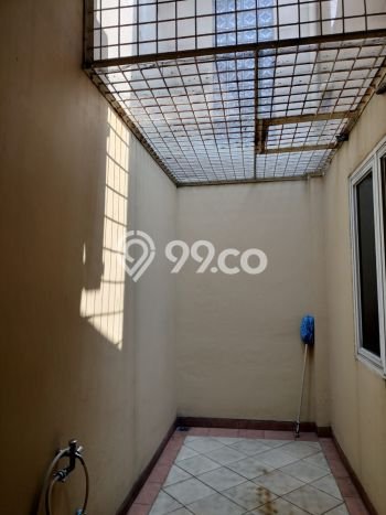 Rumah Luxury Modern Siap Huni di Taman Surya Jakarta Barat Rumah Luxury Modern Siap Huni di Taman Surya Jakarta Barat