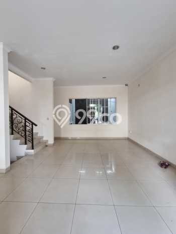 KESEMPATAN TERBAIK! Rumah di Green Lake City, 3 KM, Ready, LT 136m² LB 192m² KESEMPATAN TERBAIK! Rumah di Green Lake City, 3 KM, Ready, LT 136m² LB 192m²