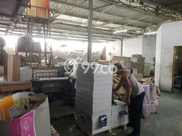 PELUANG EMAS! Gudang di Cengkareng, Luas 1300m2m², Nilai Sewa Tinggi PELUANG EMAS! Gudang di Cengkareng, Luas 1300m2m², Nilai Sewa Tinggi