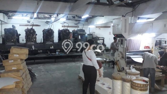 PELUANG EMAS! Gudang di Cengkareng, Luas 1300m2m², Nilai Sewa Tinggi PELUANG EMAS! Gudang di Cengkareng, Luas 1300m2m², Nilai Sewa Tinggi