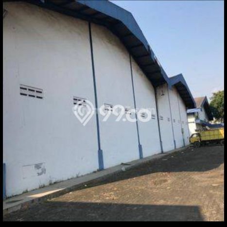 AREA PREMIUM! Gudang Disewakan Kawasan Jatake, Luas 8600m², Jalan Strategis AREA PREMIUM! Gudang Disewakan Kawasan Jatake, Luas 8600m², Jalan Strategis