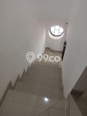 UNIT LANGKA! Rumah di Green Lake City, 2 KM, Pemandangan Indah, LT 48m² Bangunan 60m² UNIT LANGKA! Rumah di Green Lake City, 2 KM, Pemandangan Indah, LT 48m² Bangunan 60m²