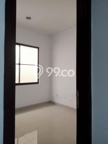 Rumah di Green Lake City, Area Strategis, 3 KM Rumah di Green Lake City, Area Strategis, 3 KM