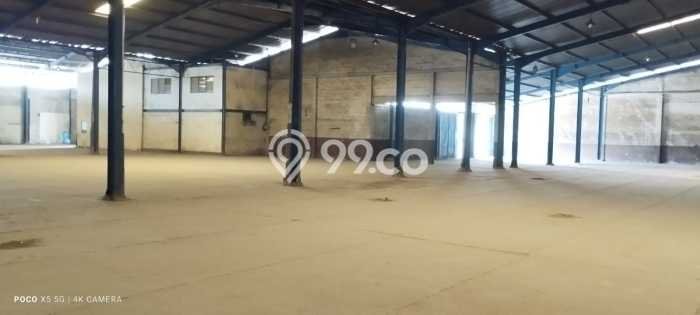 Gudang Area Strategis di Daan Mogot, Luas 4864m², Siap Operasional Gudang Area Strategis di Daan Mogot, Luas 4864m², Siap Operasional