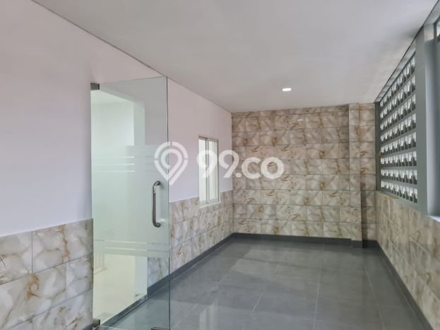 UNIT LANGKA! Rumah kawasan Permata Buana, 6 KT, View Indah, LT 136m² Bangunan 300m² UNIT LANGKA! Rumah kawasan Permata Buana, 6 KT, View Indah, LT 136m² Bangunan 300m²