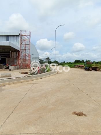 Gudang untuk Disewa di Pusat Tangerang Luas Bangunan 9886m2 Gudang untuk Disewa di Pusat Tangerang Luas Bangunan 9886m2