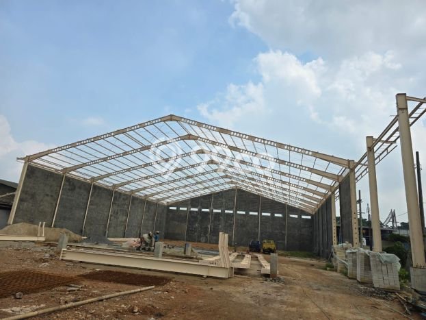 Gudang disewakan lokasi strategis Jati Uwung Tangerang 2592m2 Gudang disewakan lokasi strategis Jati Uwung Tangerang 2592m2