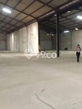 Unit Komersial Disewakan di Tangerang Area Strategis Harga Kompetitif Unit Komersial Disewakan di Tangerang Area Strategis Harga Kompetitif
