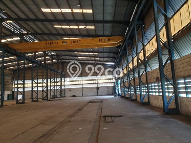 KAWASAN KOMERSIAL! Gudang Disewakan di Balaraja, Luas 17000m², Akses Utama KAWASAN KOMERSIAL! Gudang Disewakan di Balaraja, Luas 17000m², Akses Utama